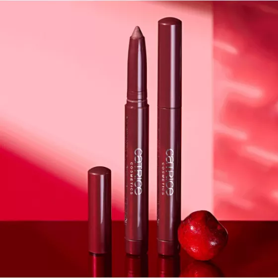 Catrice Eternal Red Eye Crayon C02