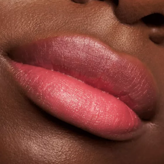 Essence Meta Glow LipStick