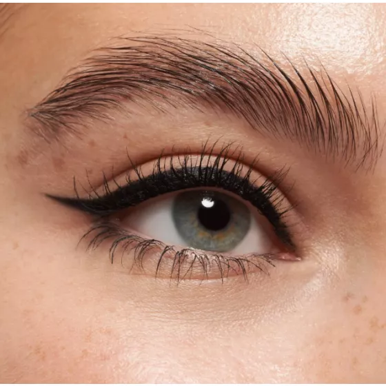 Essence Kajal Pencil Eyeliner 01