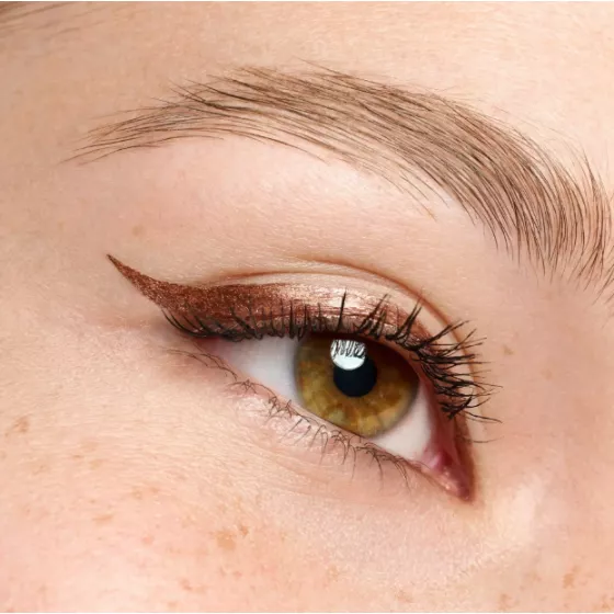 Essence Color It Metallic Liquid Eyeliner