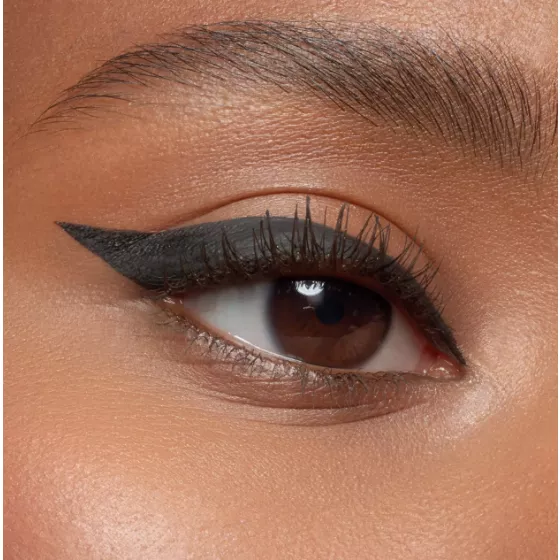 Essence Dip Eyeliner Waterproof 24h