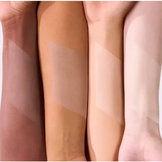 Essence Brighten Up Banana Powder 020