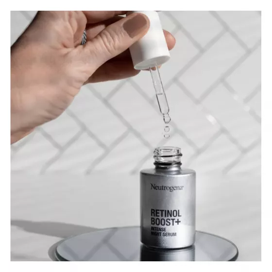 Neutrogena Anti-Aging Retinol Boost+ Serum 30ml