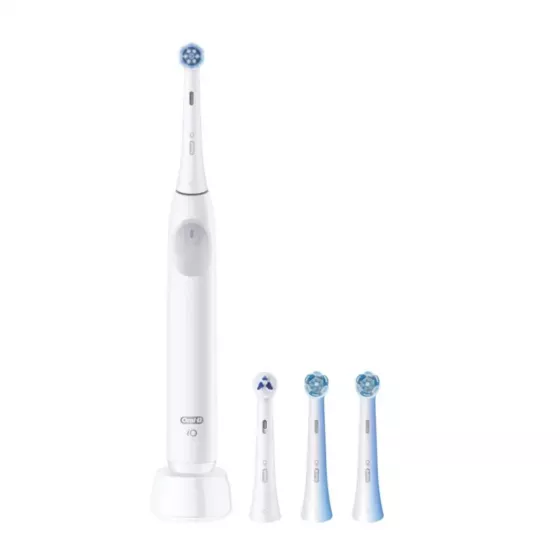 Oral-B IO2 Electric Toothbrush + Refills (x2)